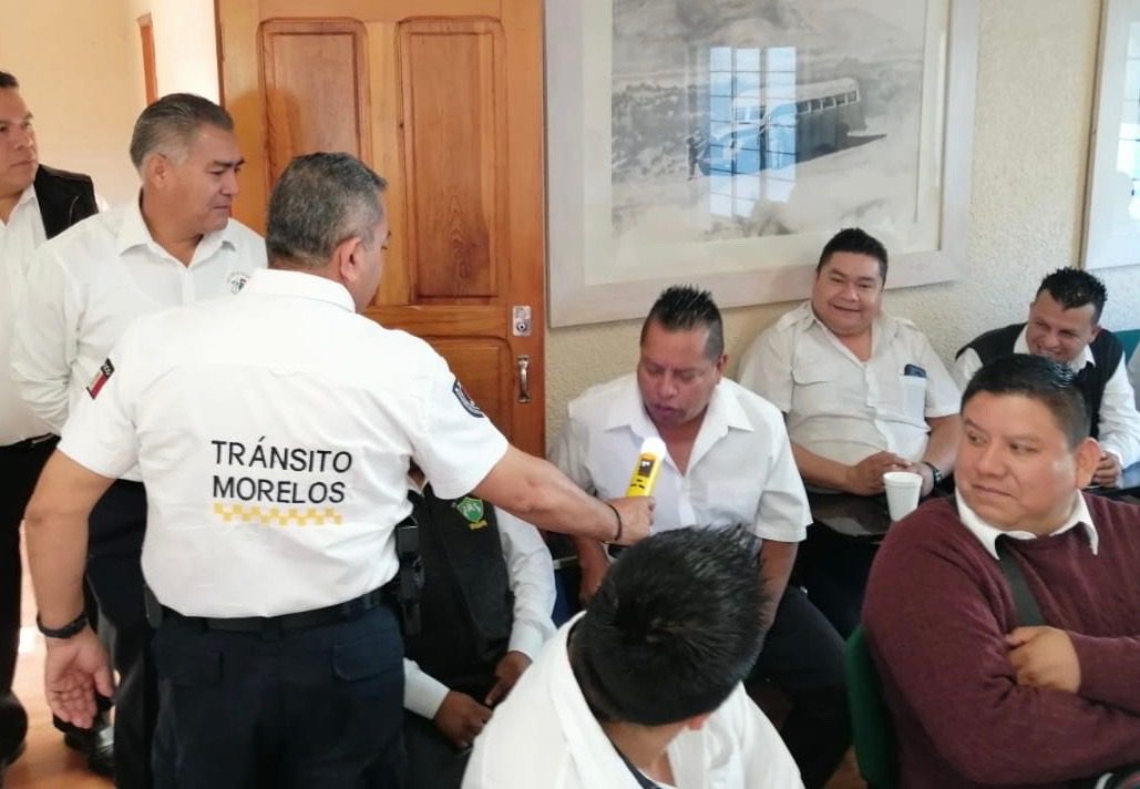 Policía Morelos capacita a conductores del transporte público