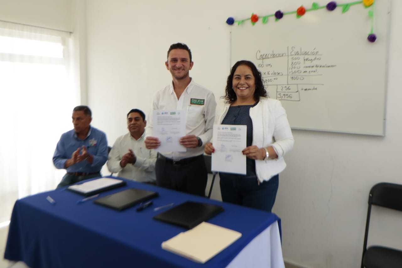 Yecapixtla se une al Educatón, podrán terminar la prepa en 4 meses