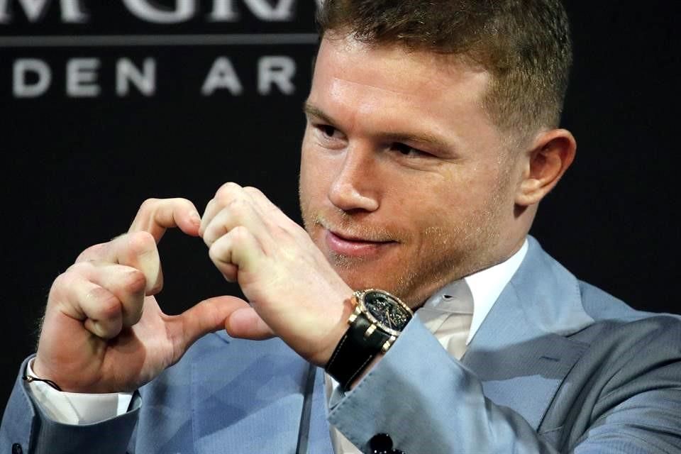 ‘Canelo’ Álvarez coopera algunos de sus millones para tratamientos de niños con cáncer