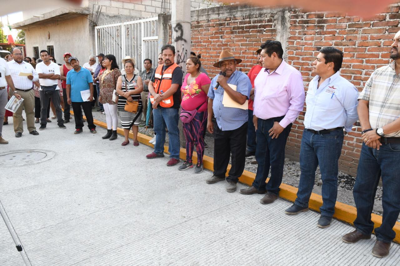 Ponen drenaje y pavimentación en la Vicente Guerrero de Cuautla