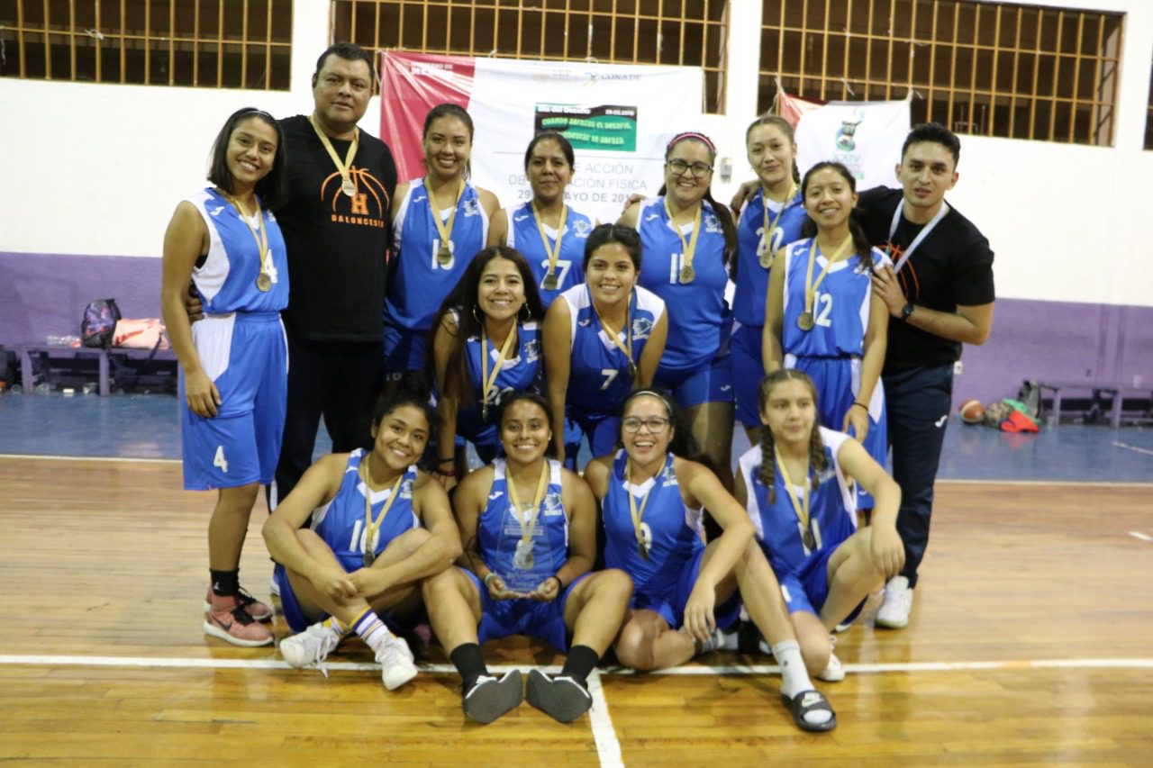 Alumnos de UTEZ ganan MEDALLAS de ORO en competencias regionales