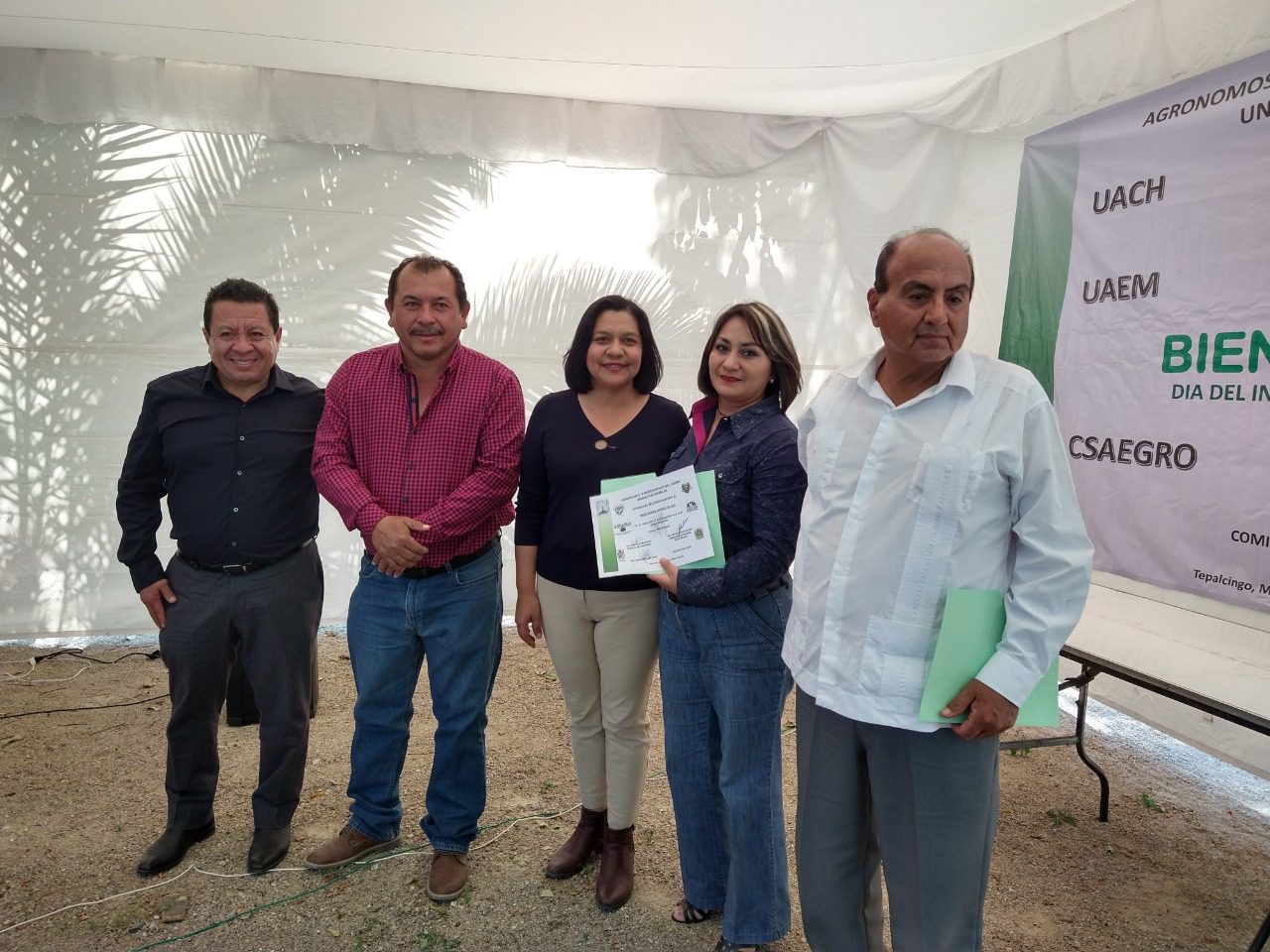 Sedagro reconoce a agrónomos morelenses