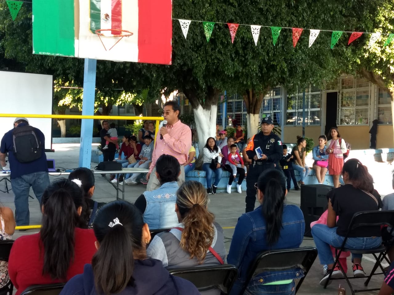Imparten taller de ‘omisión de cuidados’ a familias de Cuautla