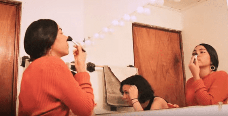 Crean la versión de TUSA feminista
