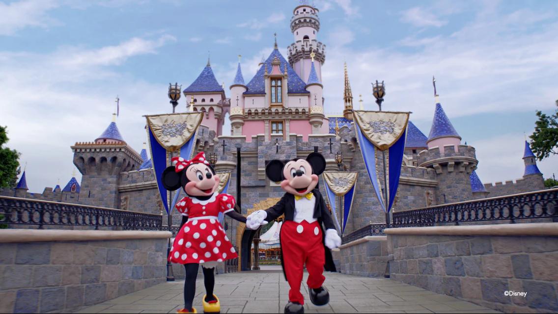 Disneyland cierra sus puertas por el CORONAVIRUS