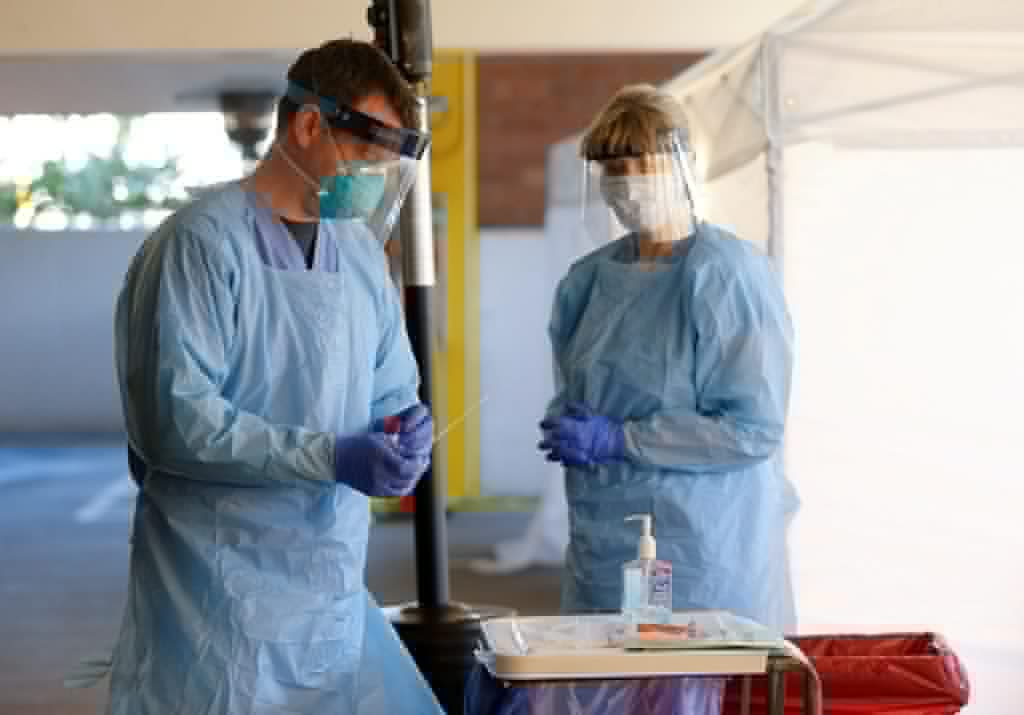 Alertan por personal de la Cruz Roja que realiza falsas pruebas de CORONAVIRUS