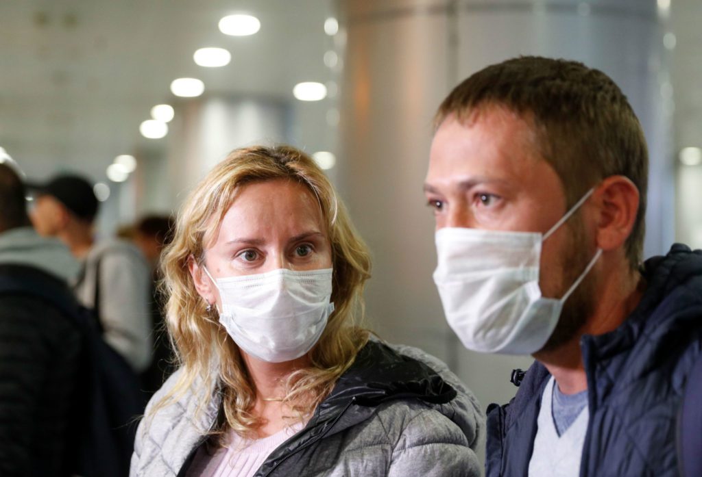 Reino Unido pagará sueldo a pacientes en cuarentena por CORONAVIRUS