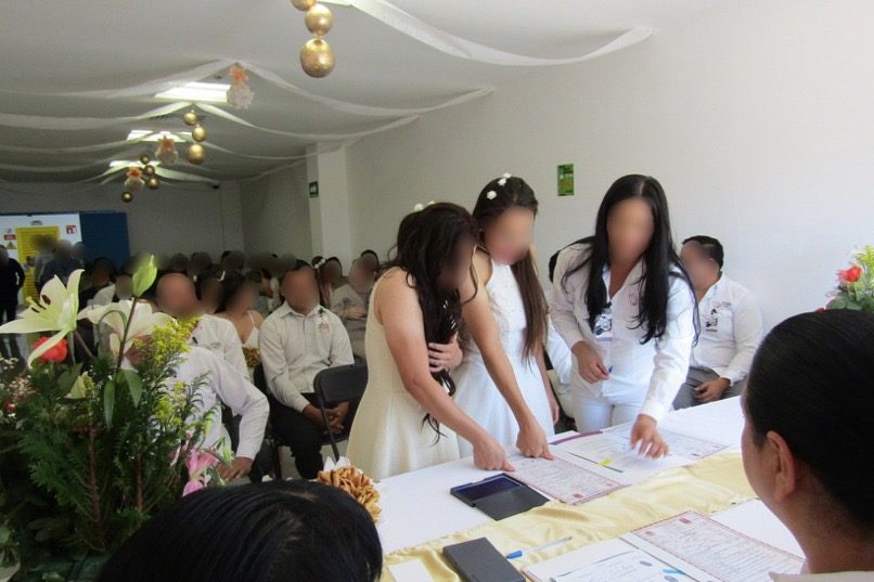 Se casan internas en el Cefereso de Coatlán del Río