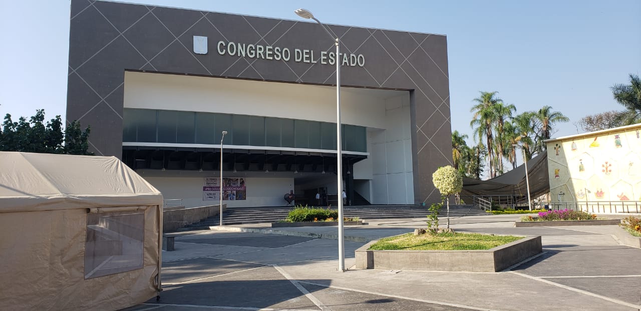 Congreso adelanta quincena a trabajadores para tomar previsiones