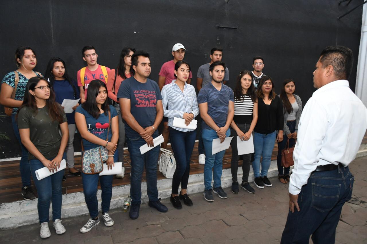 15 estudiantes de Cuautla reciben la Beca Apoyo a la Educación Indigena 2020