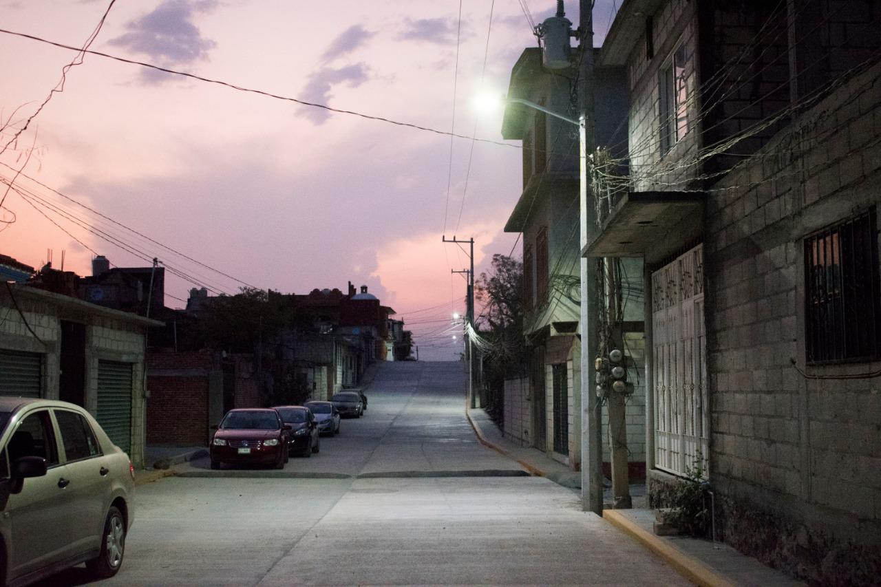 Electrifican calles de la colonia Joséfa en Jiutepec
