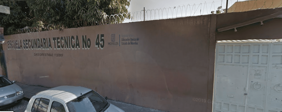 Destituyen a director que GOLPEÓ a maestra en Secundaria 45
