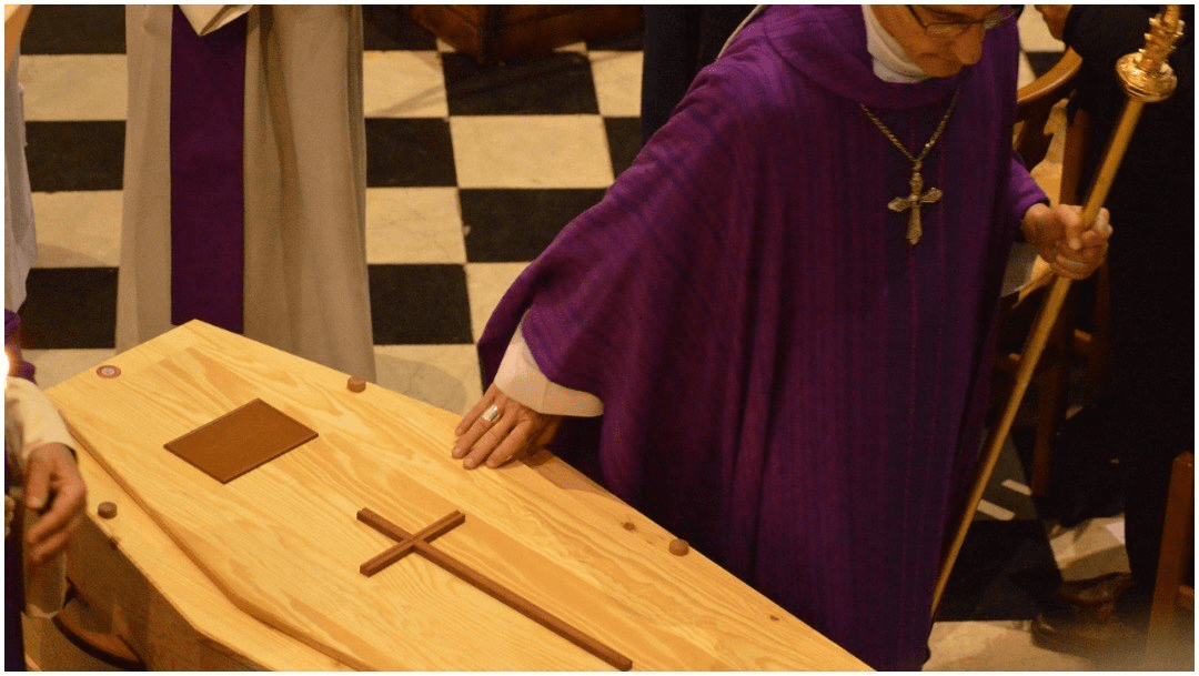 Detienen a sacerdote que ofició MISA para pedir por el FIN de la PANDEMIA