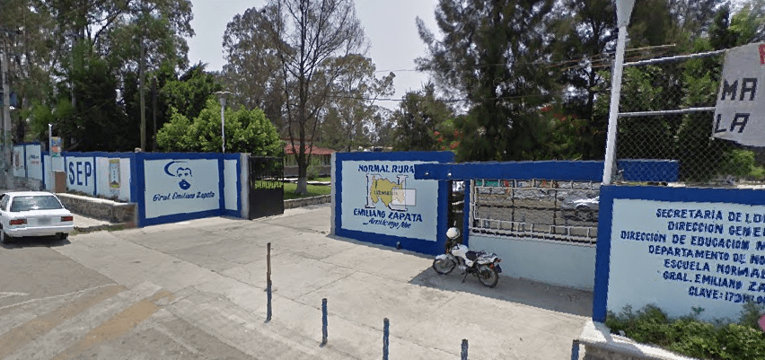 Encapuchados IRRUMPEN en la Normal de Amilcingo