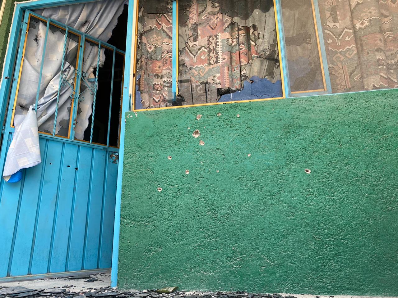 Atacan a balazos una casa en Emiliano Zapata