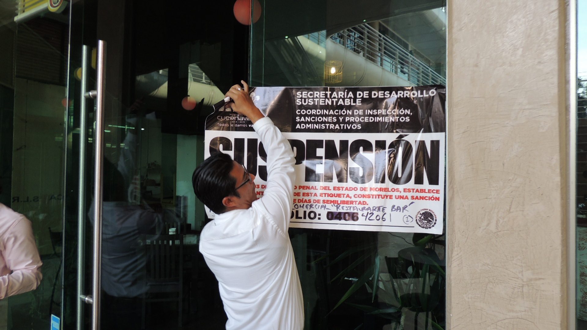 Suspenden 35 comercios por no acatar medidas de contingencia en Cuernavaca