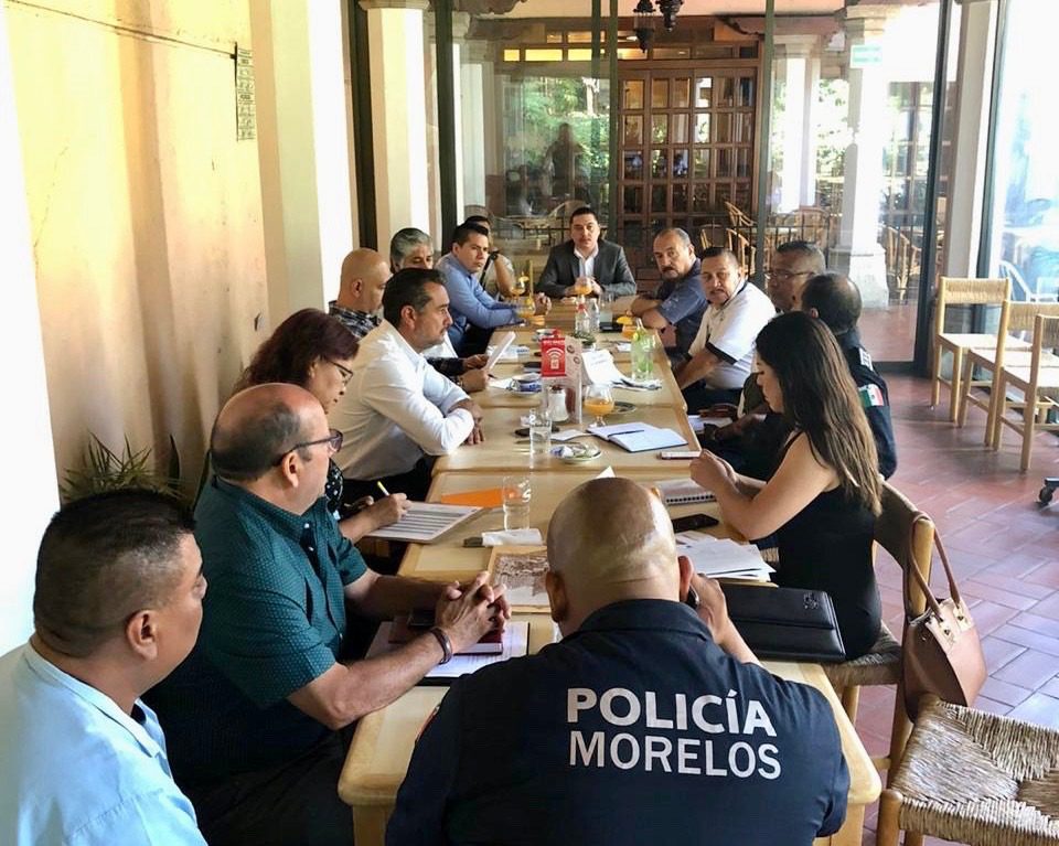 Gobierno de Morelos acuerda con empresarios el resguardo de comercios