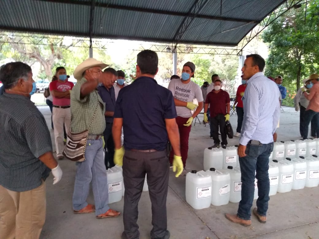 Entregan dotaciones de gen antibacterial a colonias de Ayala
