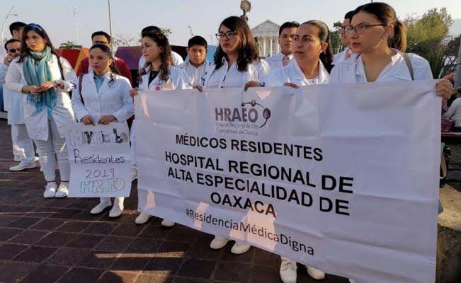 Personal médico de Oaxaca demanda insumos para combatir de COVID-19