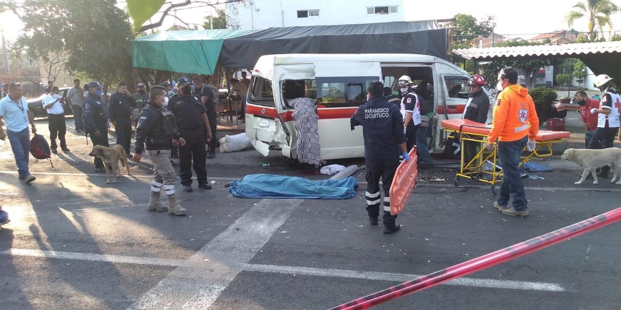 [VIDEO] Otro trailer SIN FRENOS en al México-Cuautla deja dos muertos en aparatoso accidente
