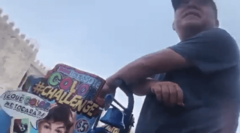 [VIDEO] Vendedor de Bon Ice acosa a joven en el Zócalo de Cuernavaca