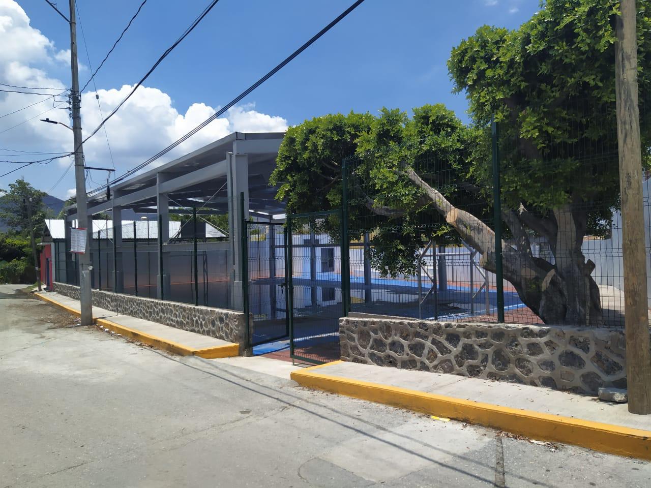 Continúan la rehabilitación de espacios públicos en Jiutepec