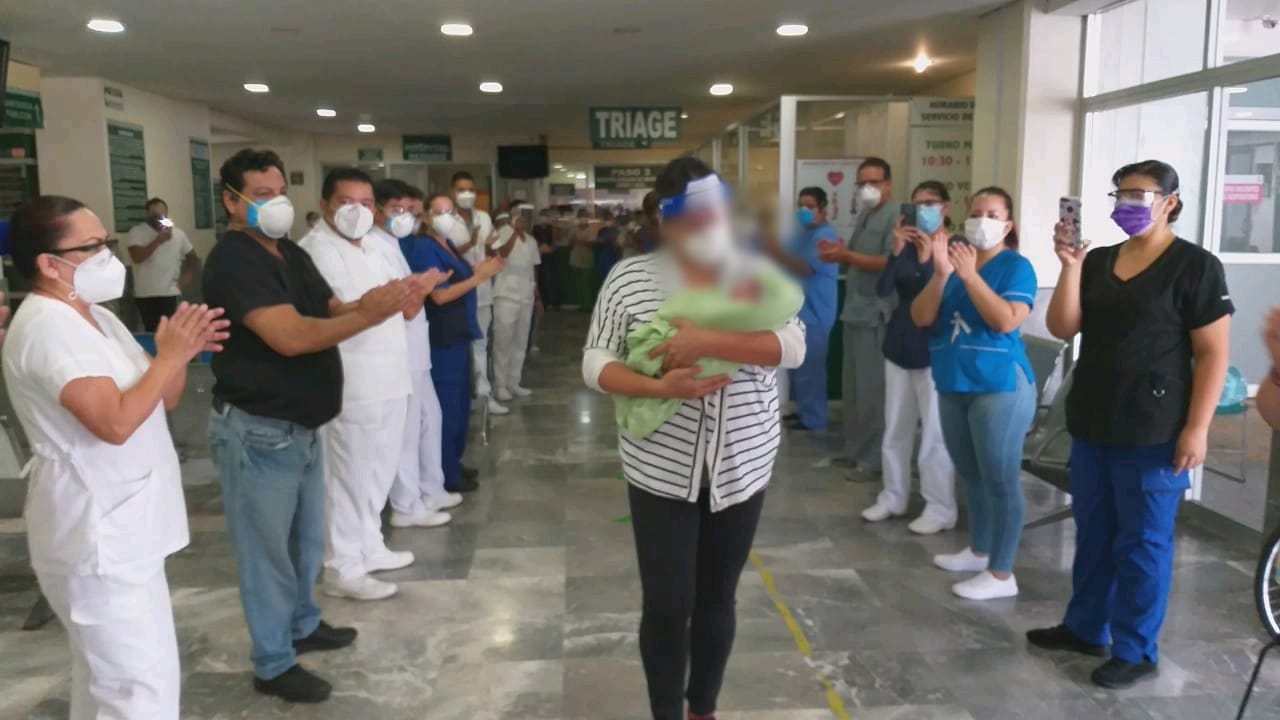 Bebé recién nacido se recupera del COVID-19 en Morelos