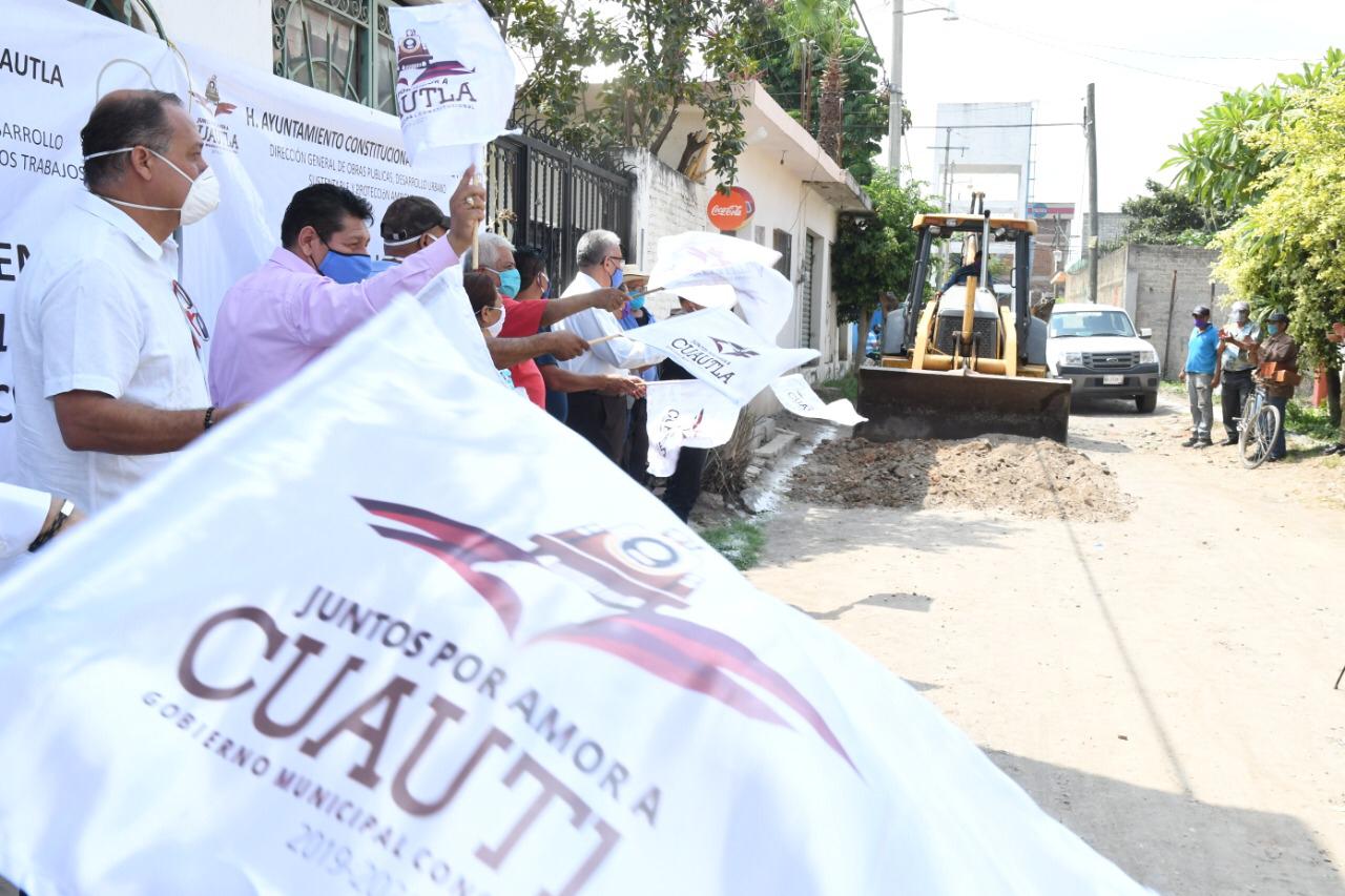 Inician obras de pavimentación en colonias de Cuautla