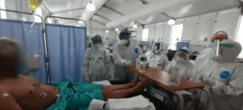 [VIDEO] Personal del IMSS canta las mañanitas a pacientes hospitalizados por COVID-19