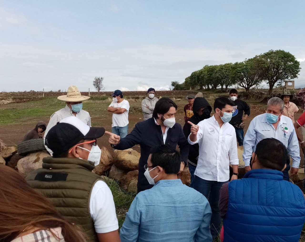 Dialogan con dueños de parcelas que afectará la rampa de frenado en la Carretera México-Cuautla