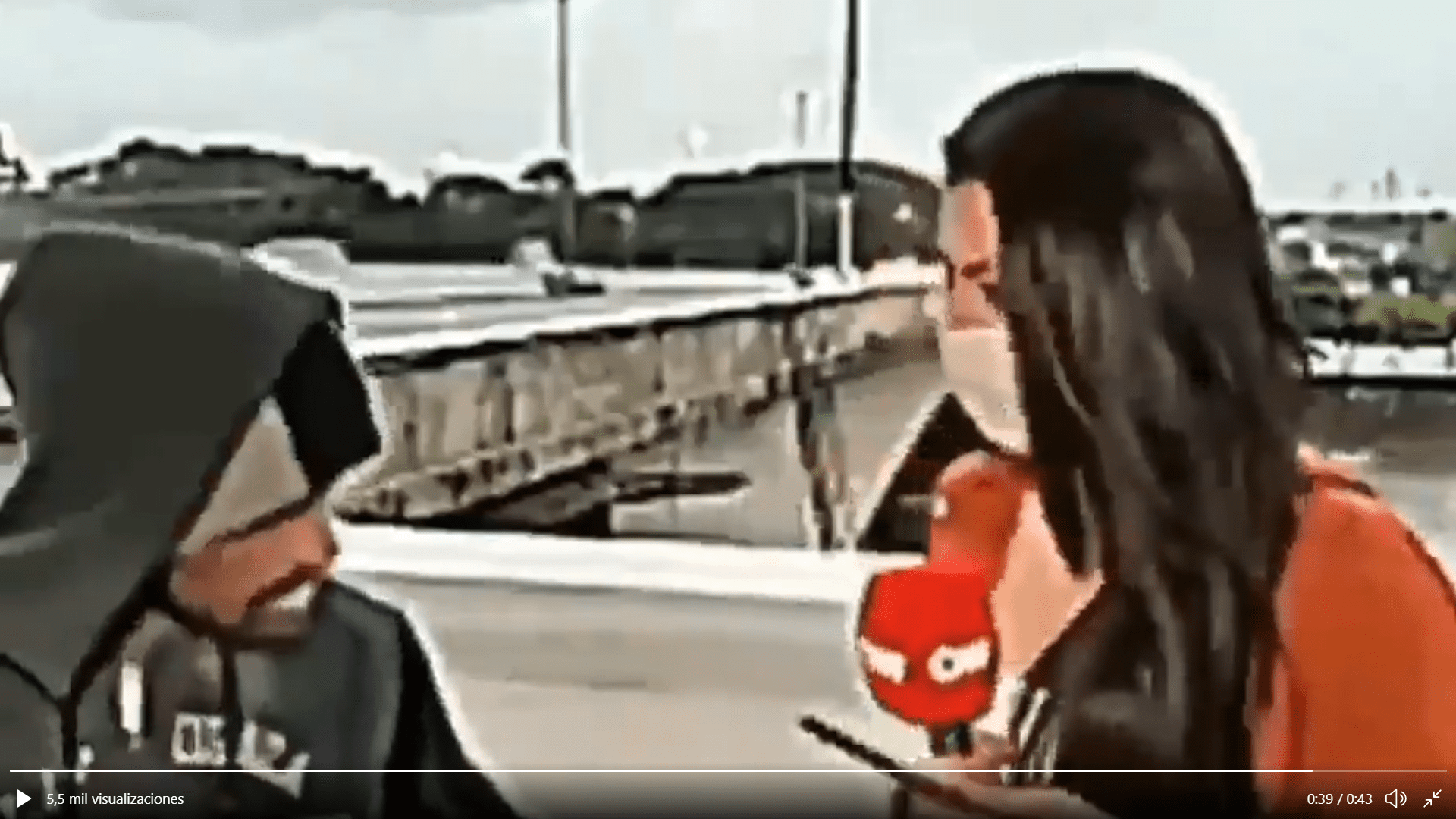 Asaltan a reportera de CNN en transmisión en vivo