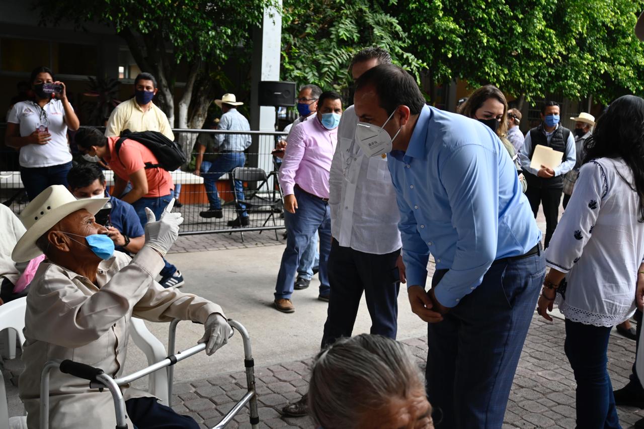 Inician el pago adelantado de pensiones a adultos mayores en Morelos