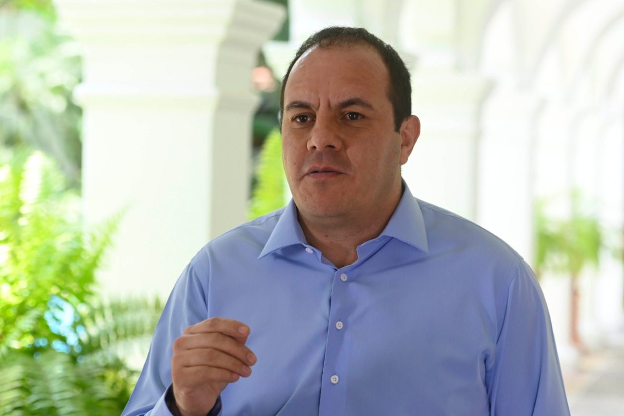Cuauhtémoc Blanco reconoce a alumnos del CONALEP en su graduación