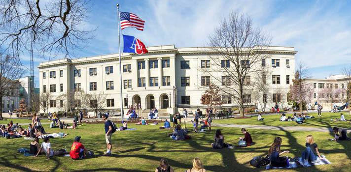EU expulsará a estudiantes universitarios extranjeros si tienen clases online