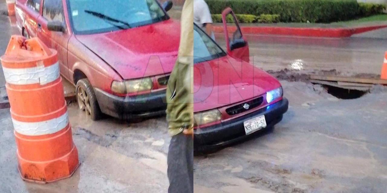 Se hunden autos en BACHE GIGANTE de Cuernavaca