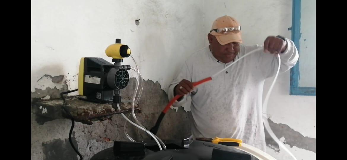 Inician el cambio de bombas de cloración en colonias de Jiutepec