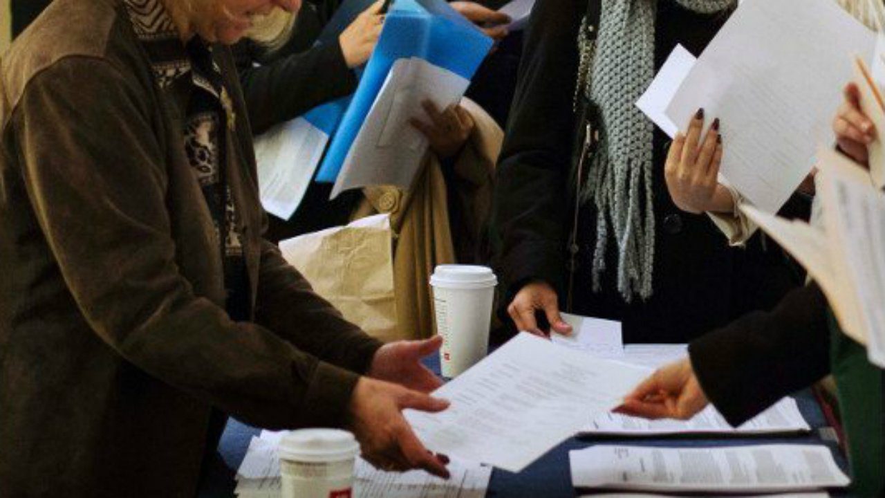 Las solicitudes de subsidios por desempleo vuelven a estar arriba del millón en EUA