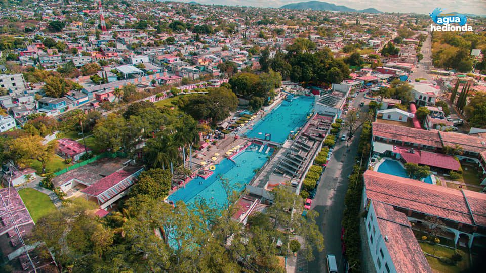 Lanzan promoción 2×1 y descuento a estudiantes en Agua Hedionda