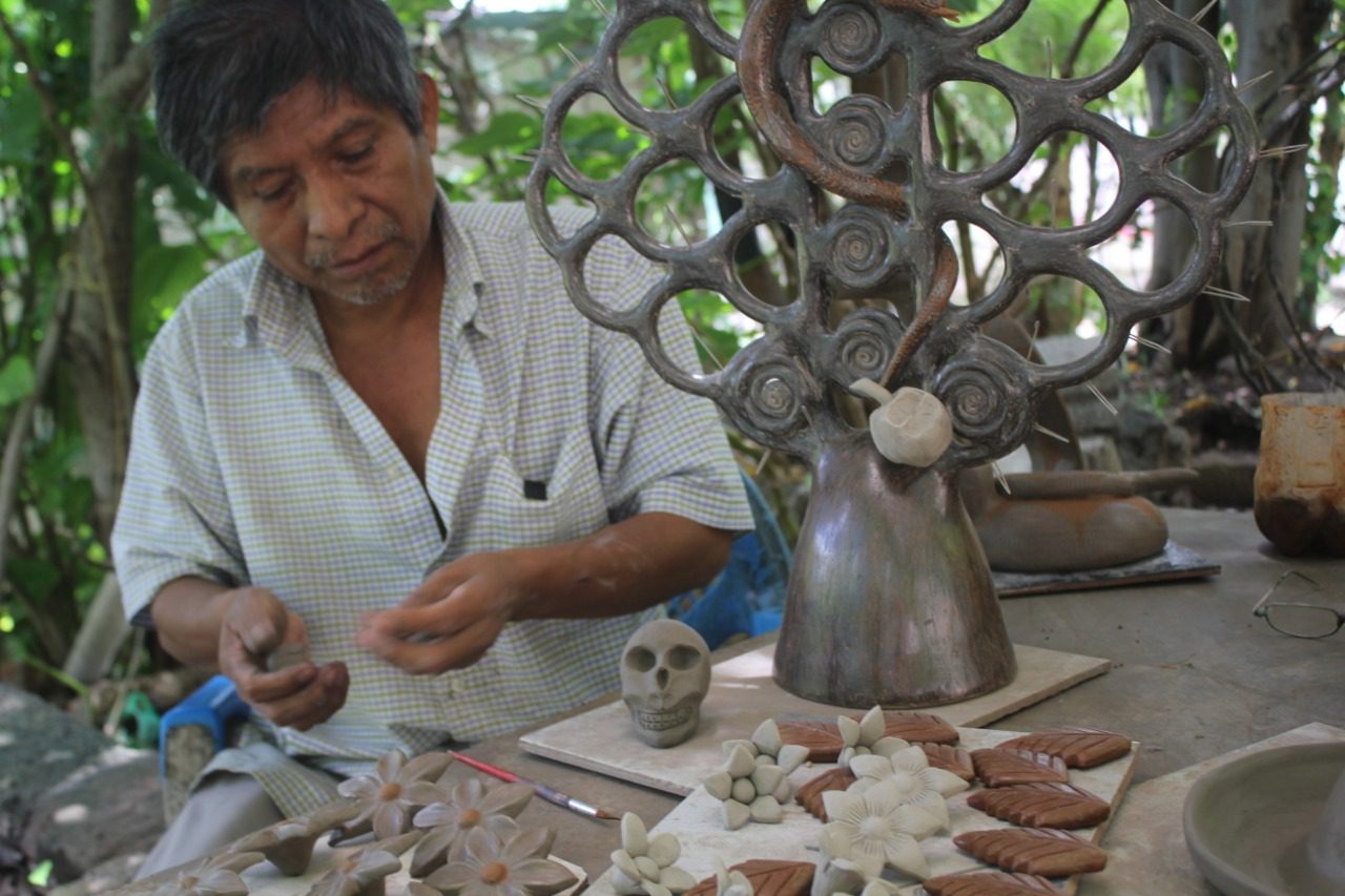 Participan artesanos de Ayala en Concurso de Arte Popular y Tradicional