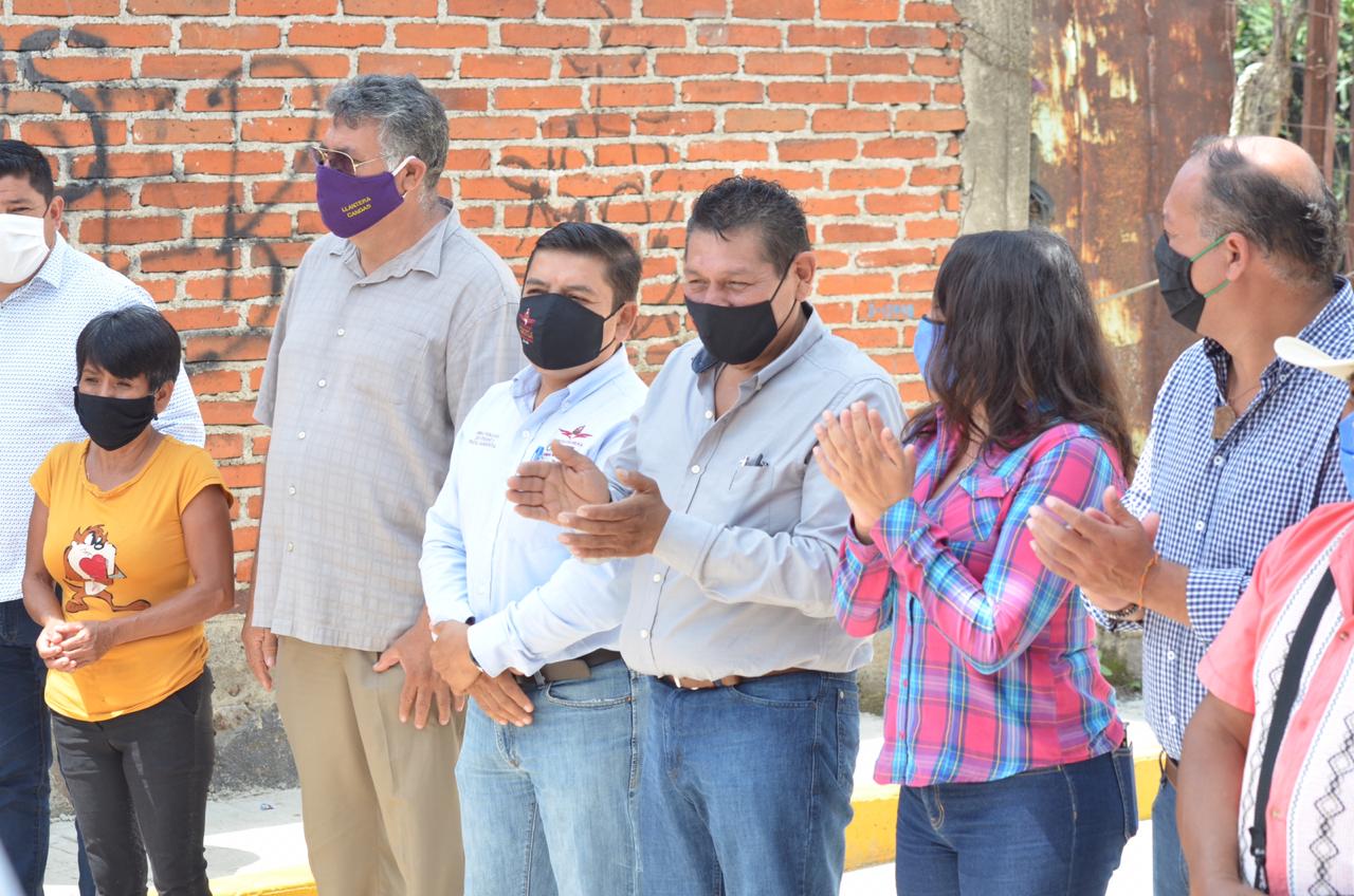 Inician obras educativas y de infraestructura en comunidades de Cuautla
