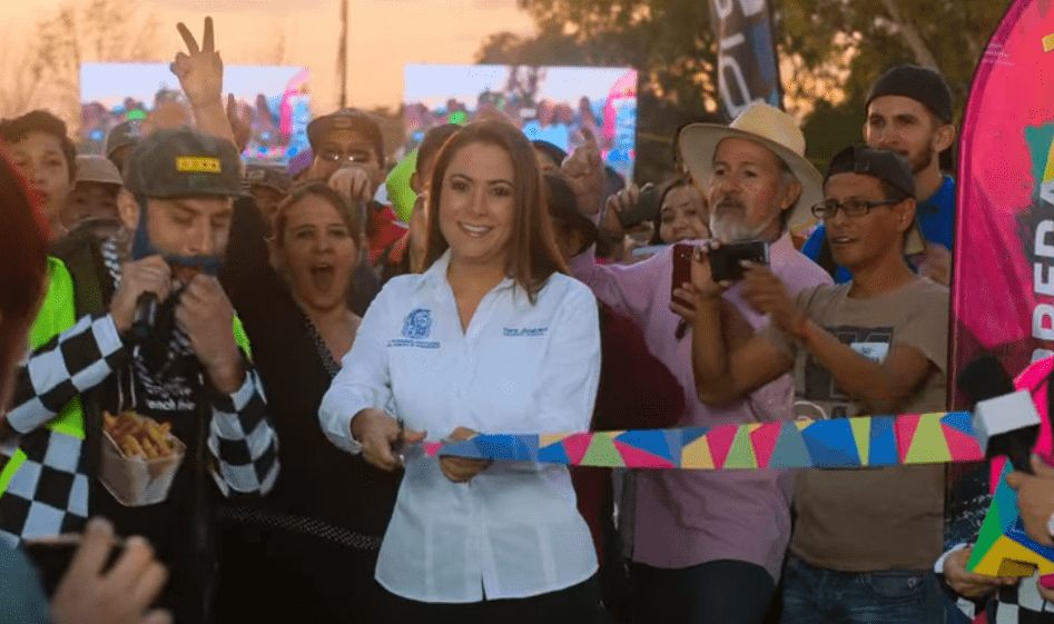 Bautizan como #LadyNetflix a alcaldesa de Aguascalientes por aparecer en una película