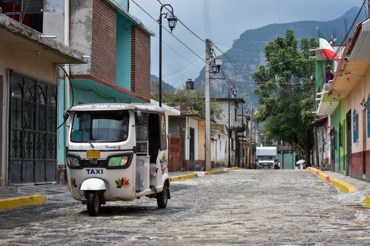 Inauguran Cuauhtémoc Blanco obras públicas en Yecapixtla