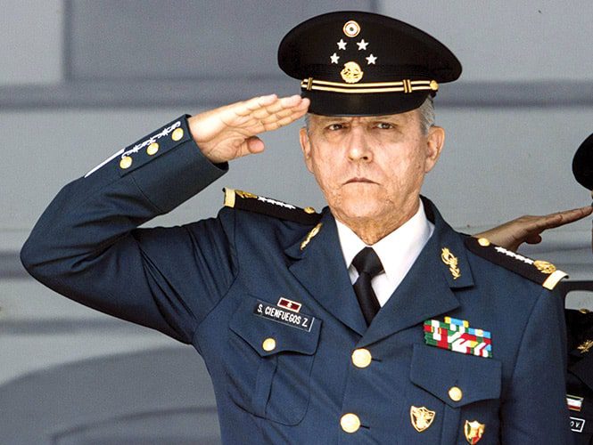 Detienen en EU al exsecretario de Defensa Salvador Cienfuegos Zepeda