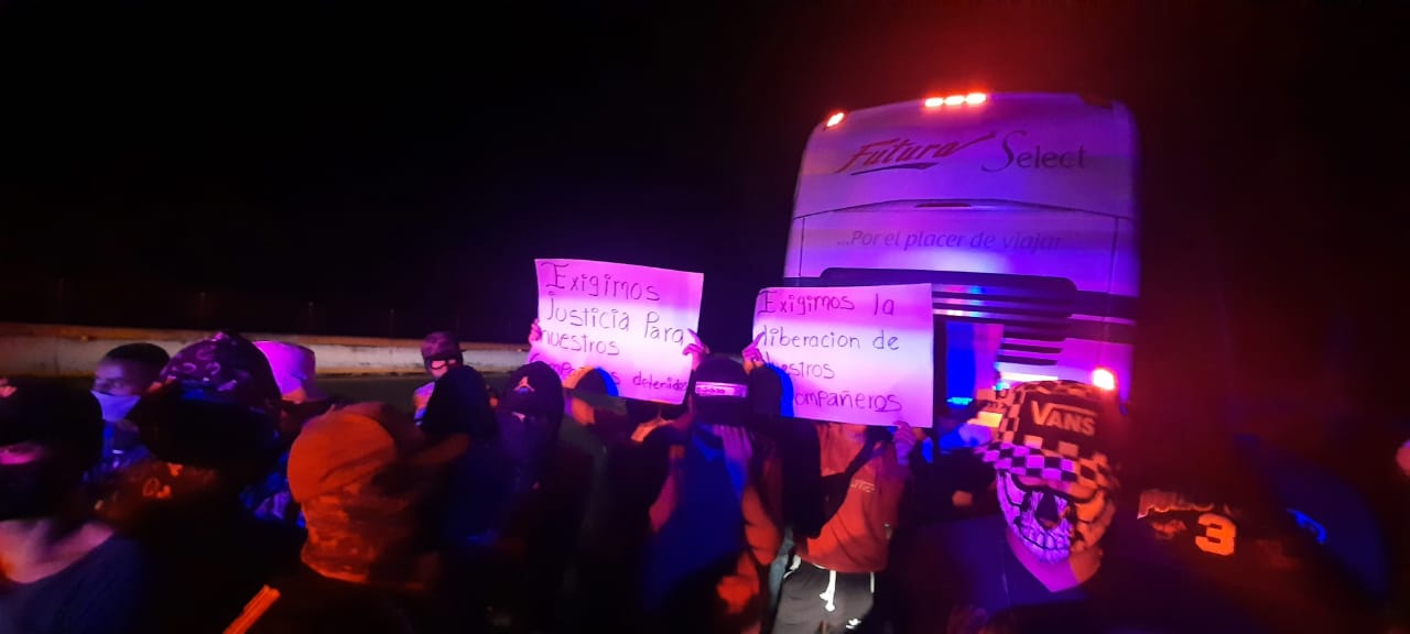 Detienen a otros 68 manifestantes que pedían la liberación de detenidos en la caseta de Alpuyeca