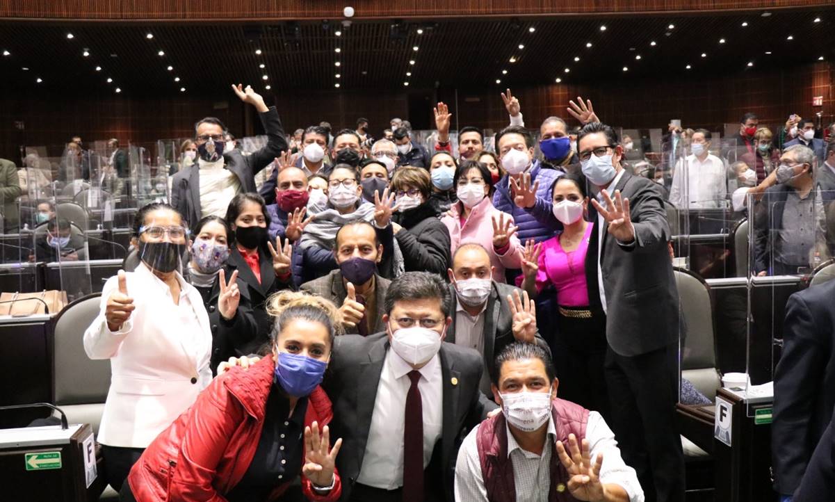 Morena festeja la eliminación de 109 fondos y fideicomisos