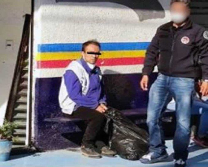 Su mamá lo despertó para que fuera a trabajar y él la apuñaló
