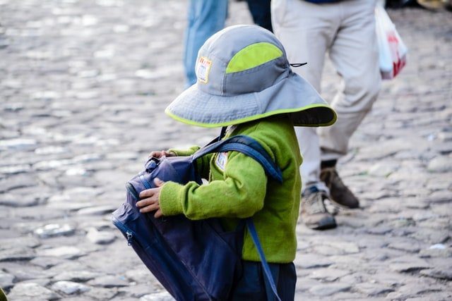 Por que ya no lo querían abandonan a un niño de 8 años en Iztapalapa