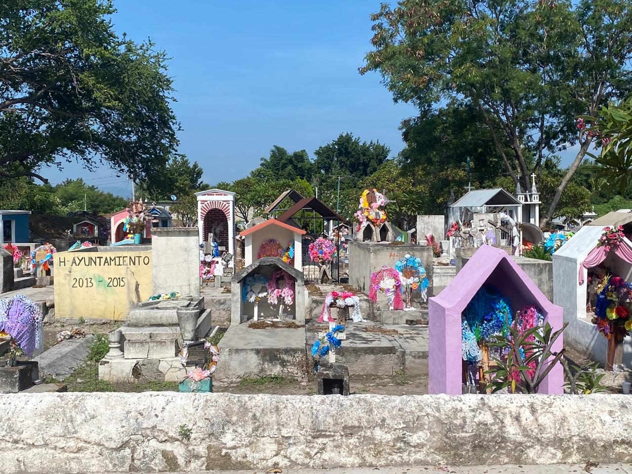 En Día de Muertos CERRARÁN panteones de Morelos