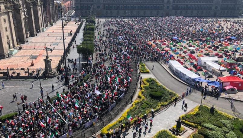 AMLO pide a FRENAAA “echarle ganas” para llenar el zócalo