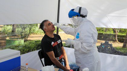 Gobierno de la CDMX instala macro quioscos para detectar contagios de Covid-19